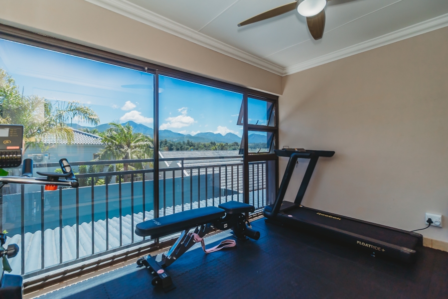 5 Bedroom Property for Sale in Panorama Western Cape